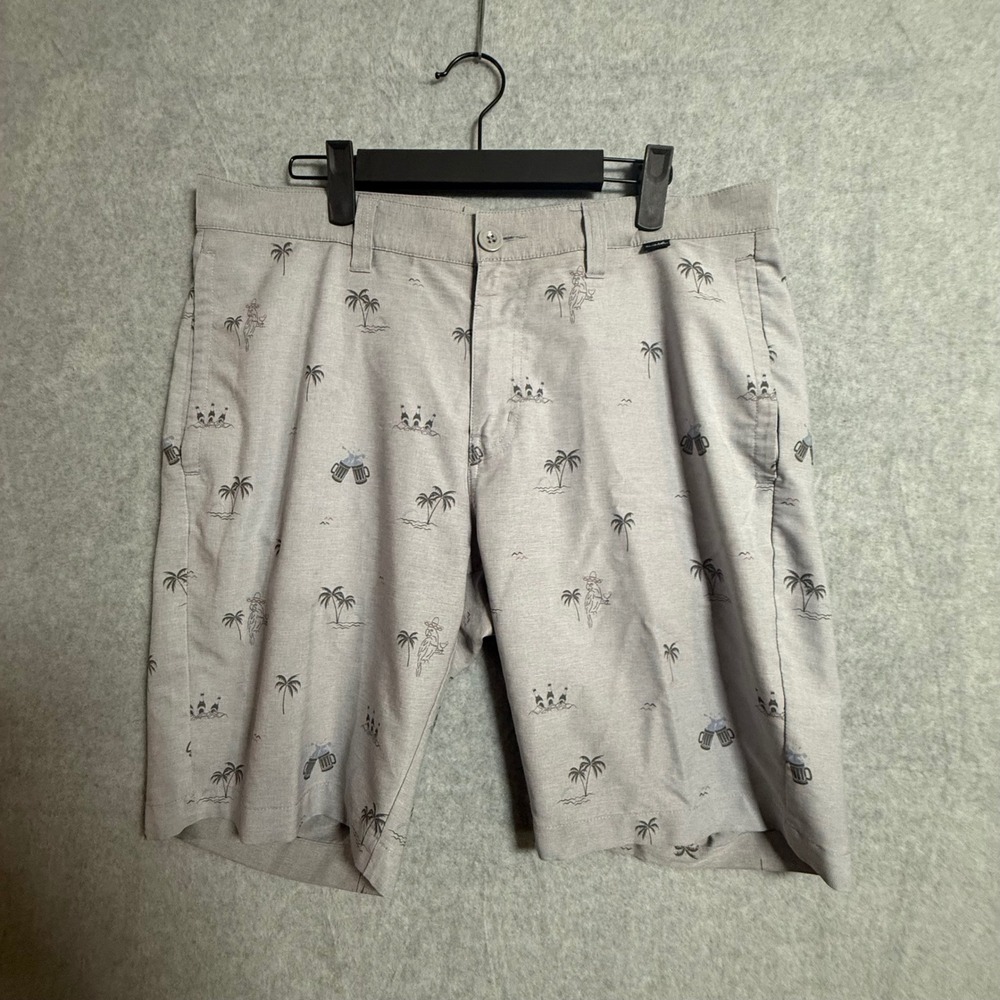 TravisMathew Mens Grey Tropical Palm Tree Parrot Golf Shorts Size 36 1MY313